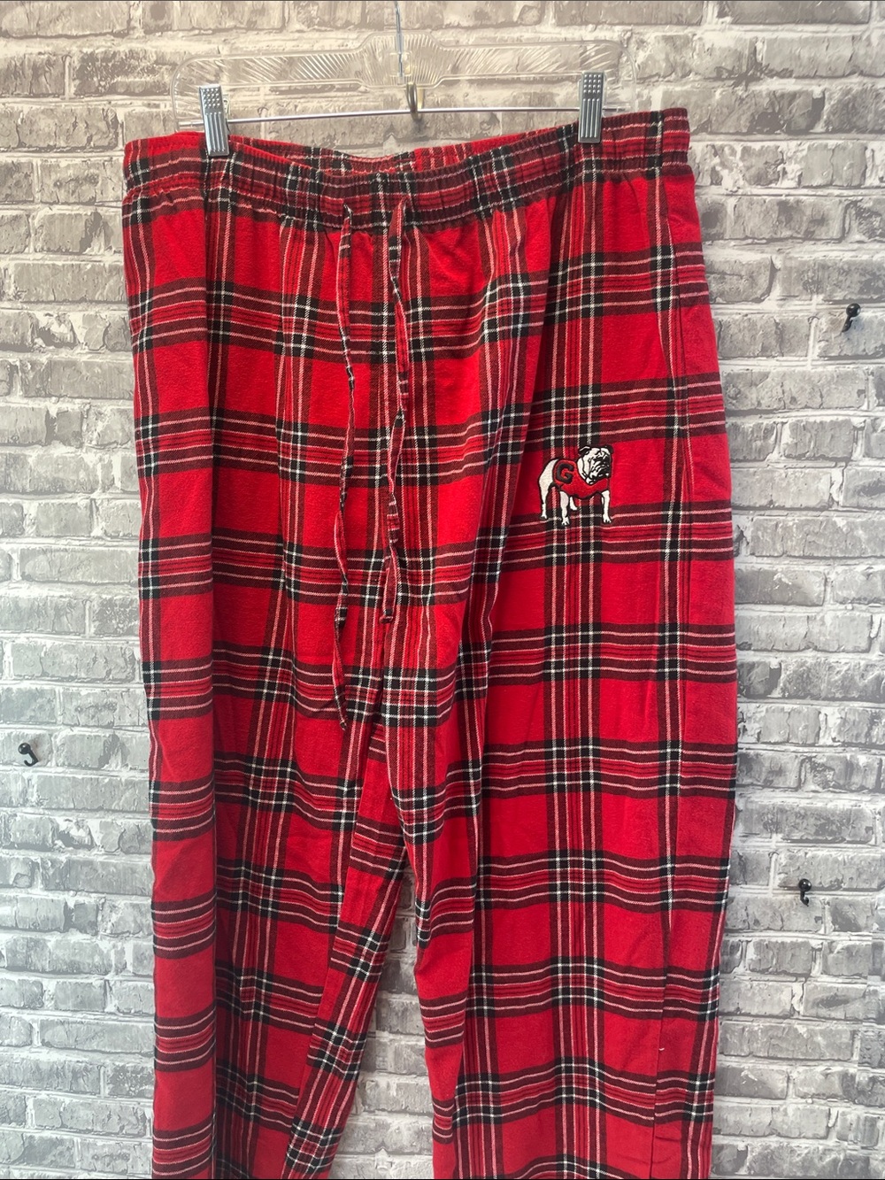 Georgia Bulldogs 
Red Plaid Lounge‎ Pants with Bulldog Patch